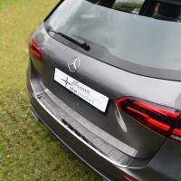 Schätz ® Premium Ladekantenschutz für Mercedes Benz B-Klasse W247 mit matt gelaserten Erhebungen für Standard-Stoßstange